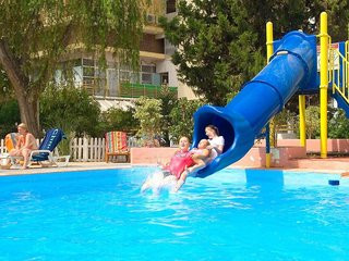ماجیک ویلا بنیدرم