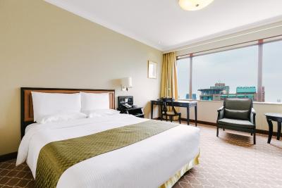 اوکورا گاردن