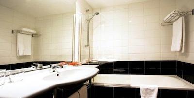 روم مات لاریز