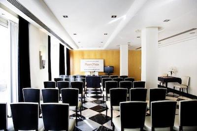 روم مات لاریز