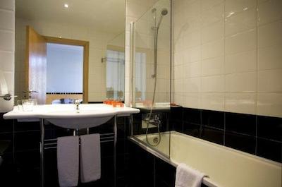 روم مات لاریز