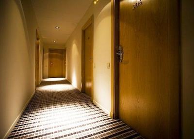 روم مات لاریز