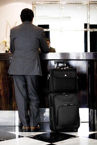 روم مات لاریز