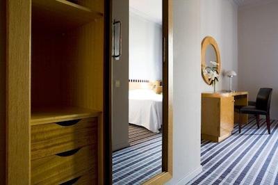 روم مات لاریز