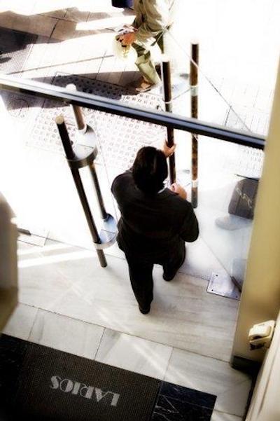 روم مات لاریز