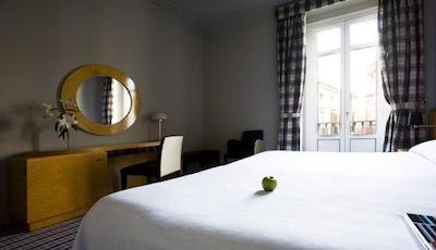 روم مات لاریز