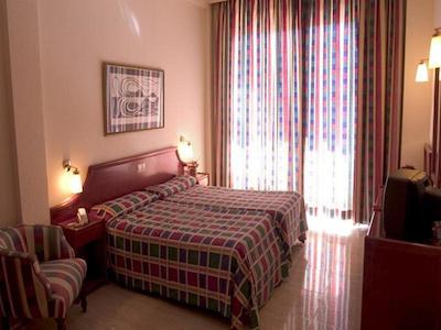 روم مات لاریز