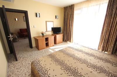 هتل ایزلا پارادیس