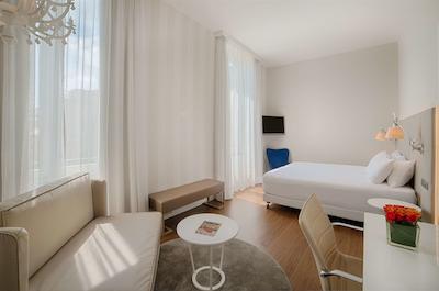 نه جنوا سنترو