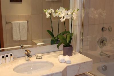 ریال پلازا منتروکس اند اسپا