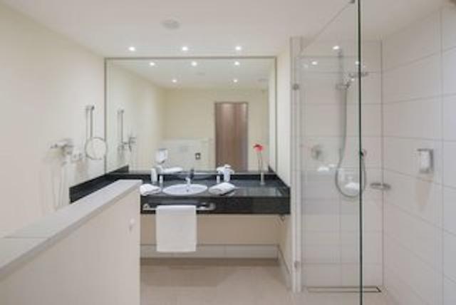 بست وسترن پرمیر کاستانیا ریزرت هتل