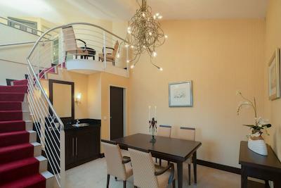 بست وسترن پرمیر کاستانیا ریزرت هتل