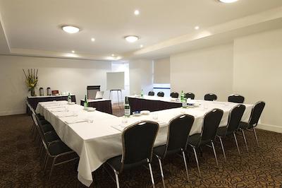 پپرز ومود هتل