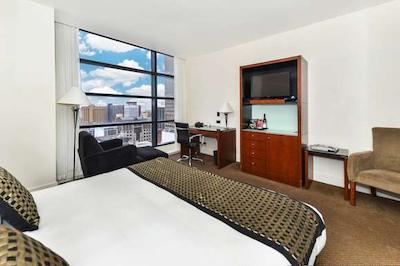 پپرز ومود هتل