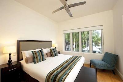 پپرز بیچ کلوب اند اسپا