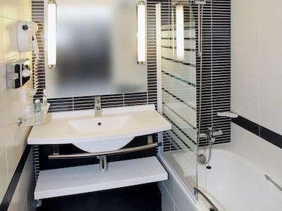 هتل مرکور بردیوکس سنتر گار ساینت-جین