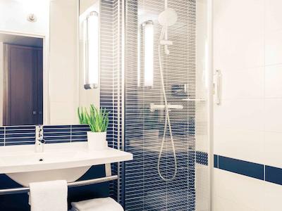 هتل مرکور بردیوکس سنتر گار ساینت-جین