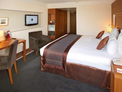 هتل مرکور بردیوکس سنتر گار ساینت-جین