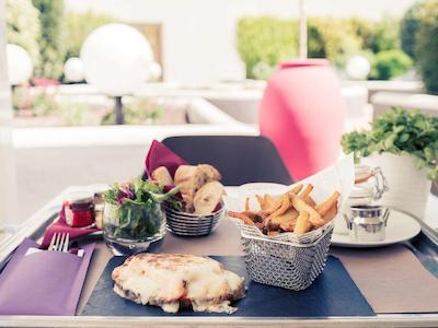 هتل مرکور بردیوکس سنتر گار ساینت-جین