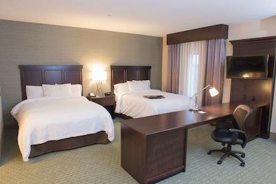 هامپتون این اند سویتز بیسمارک نردوست