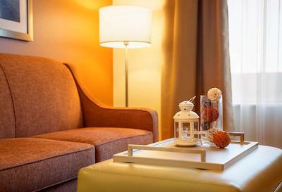 هموود سویتز بای هیلتون وینیپگ آیرپرت-پلو پارک