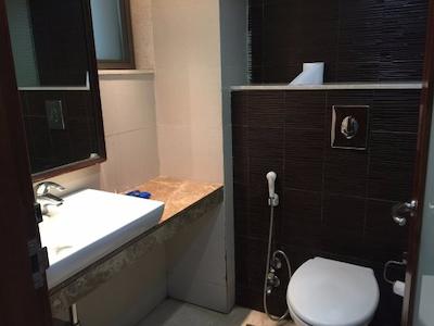 شوهول کنتیننتال