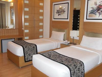 کارن هتلز-لاجی پیات ناگار