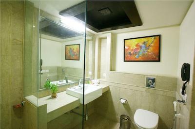 کارن هتلز-لاجی پیات ناگار