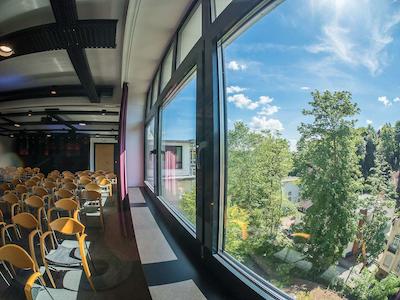 هتل ام تریلر