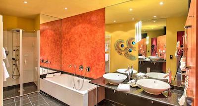 هتل ام تریلر