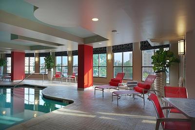 هموود سویتز بای هیلتون ناشویل واندربیلت