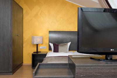 وایندهام دویسبورجر هف هتل