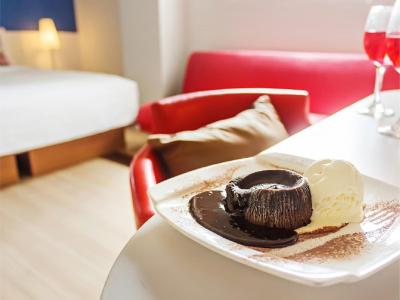 د بنب جاکارتا کلاپا گادینگ