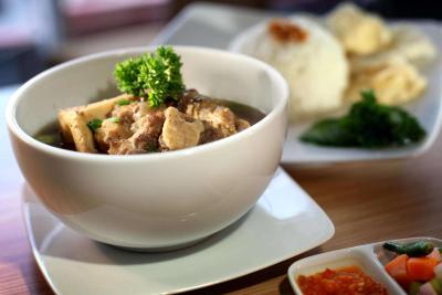 فاوهتل پاسار بارو