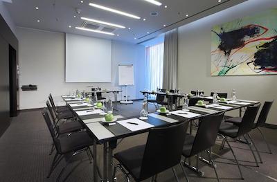 لیندنر هتل ام کودام