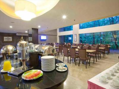 لساری راکسی