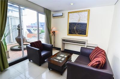 لساری راکسی