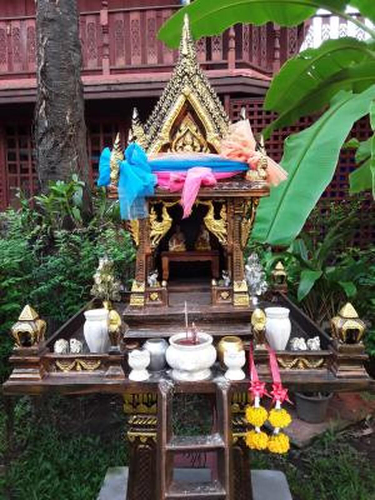 Royal Phawadee Village