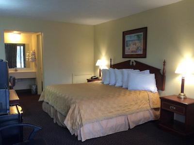 بوجت این ایست کلومبوز