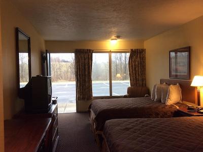 بوجت این ایست کلومبوز