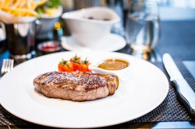 لندن ماریت هتل کاناری وارف