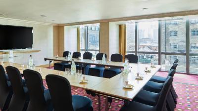 لندن ماریت هتل کاناری وارف