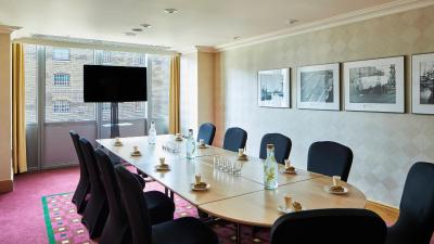 لندن ماریت هتل کاناری وارف