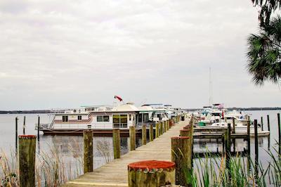 کریستال کو ریزرت