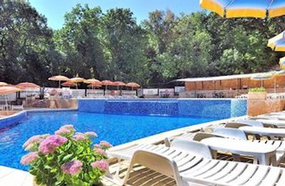 پارادایس گرین پارک هتل اند آپارتمنت