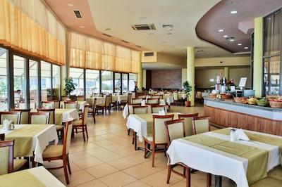 گلدن بیچ پارک هتل