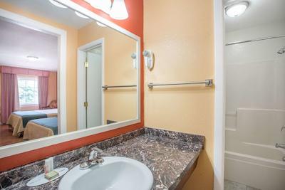 نایتز این ناکسویل هارپرز فری