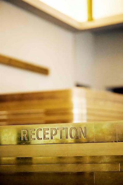 سُرل هتل سیدنهف