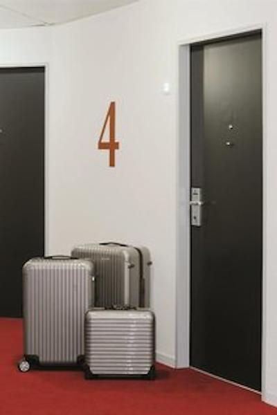 سُرل هتل سیدنهف