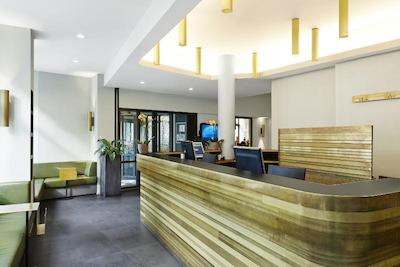 سُرل هتل سیدنهف